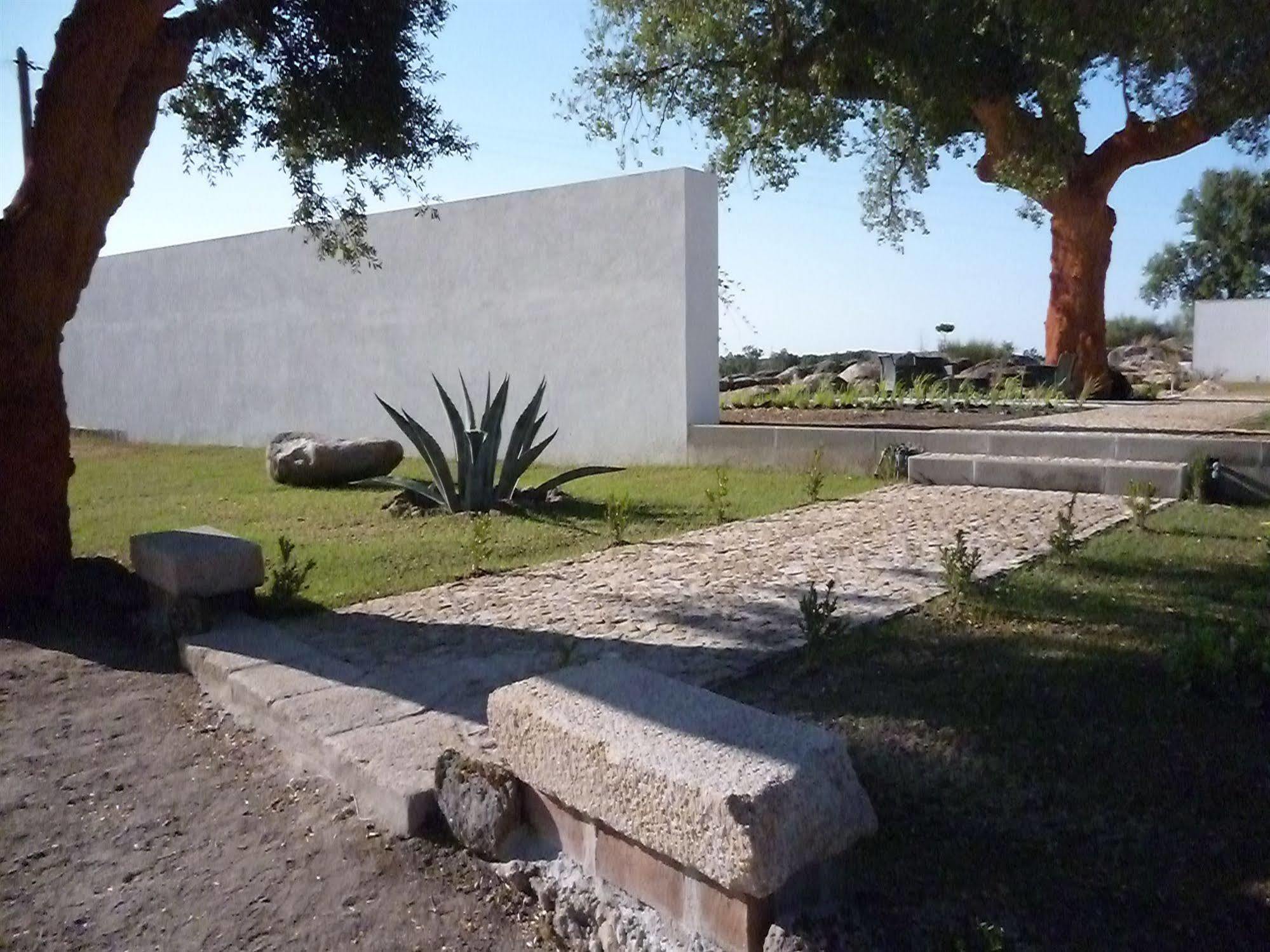 Herdade Da Fonte Castelo de Vide Luaran gambar